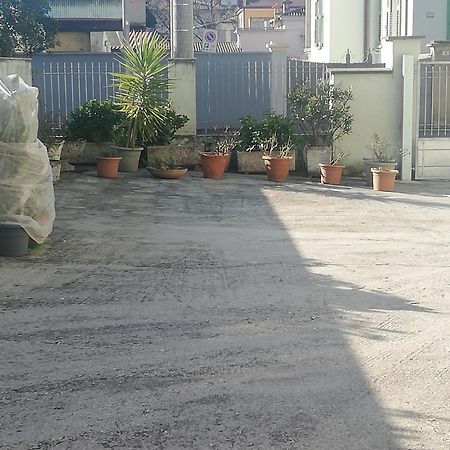 Agli Oleandri Appartamento In Villa Con Con Parcheggio Gorycja Zewnętrze zdjęcie